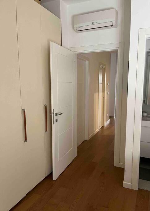 Umbertina Apartment Бари Екстериор снимка
