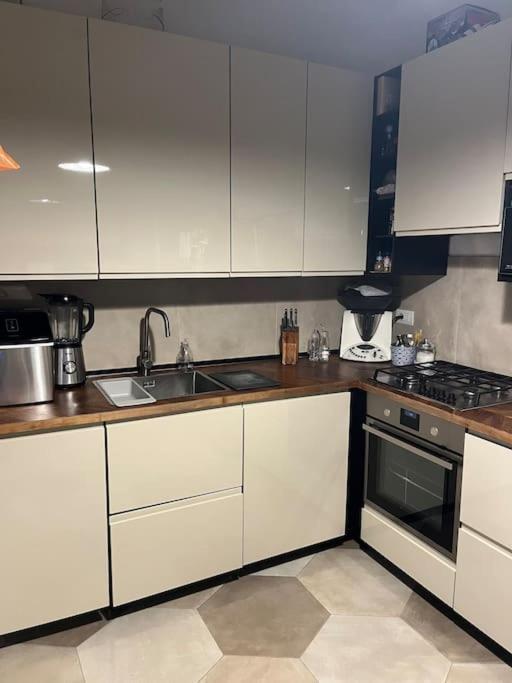 Umbertina Apartment Бари Екстериор снимка